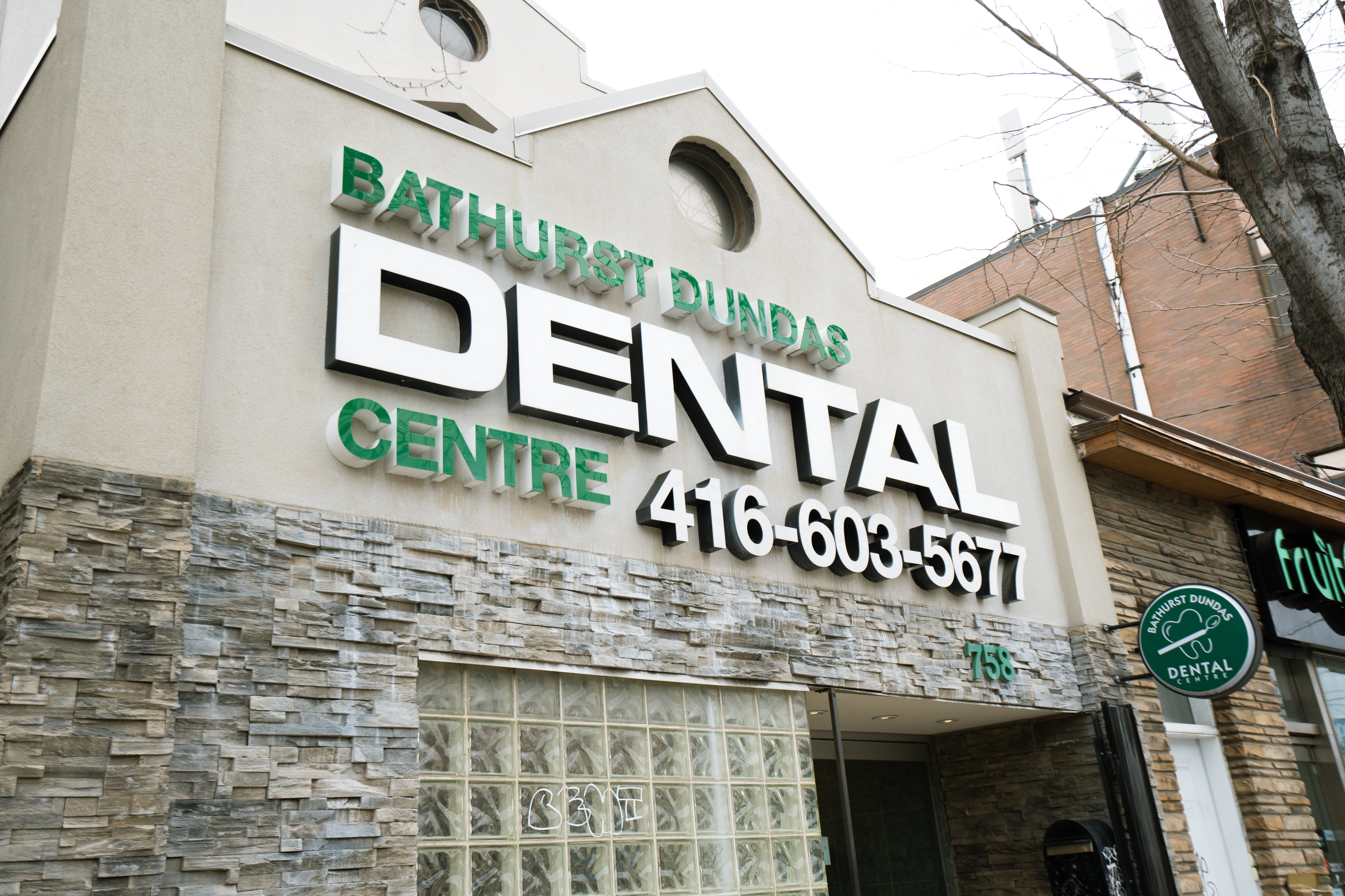 Bathurst Dundas Dental Centre clinic